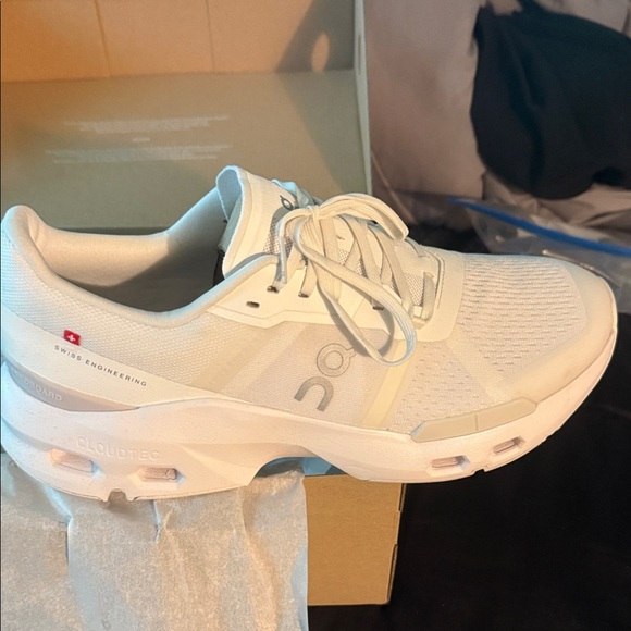 On Clouds Other - On Women's Cloudtec Athletic Shoes - White